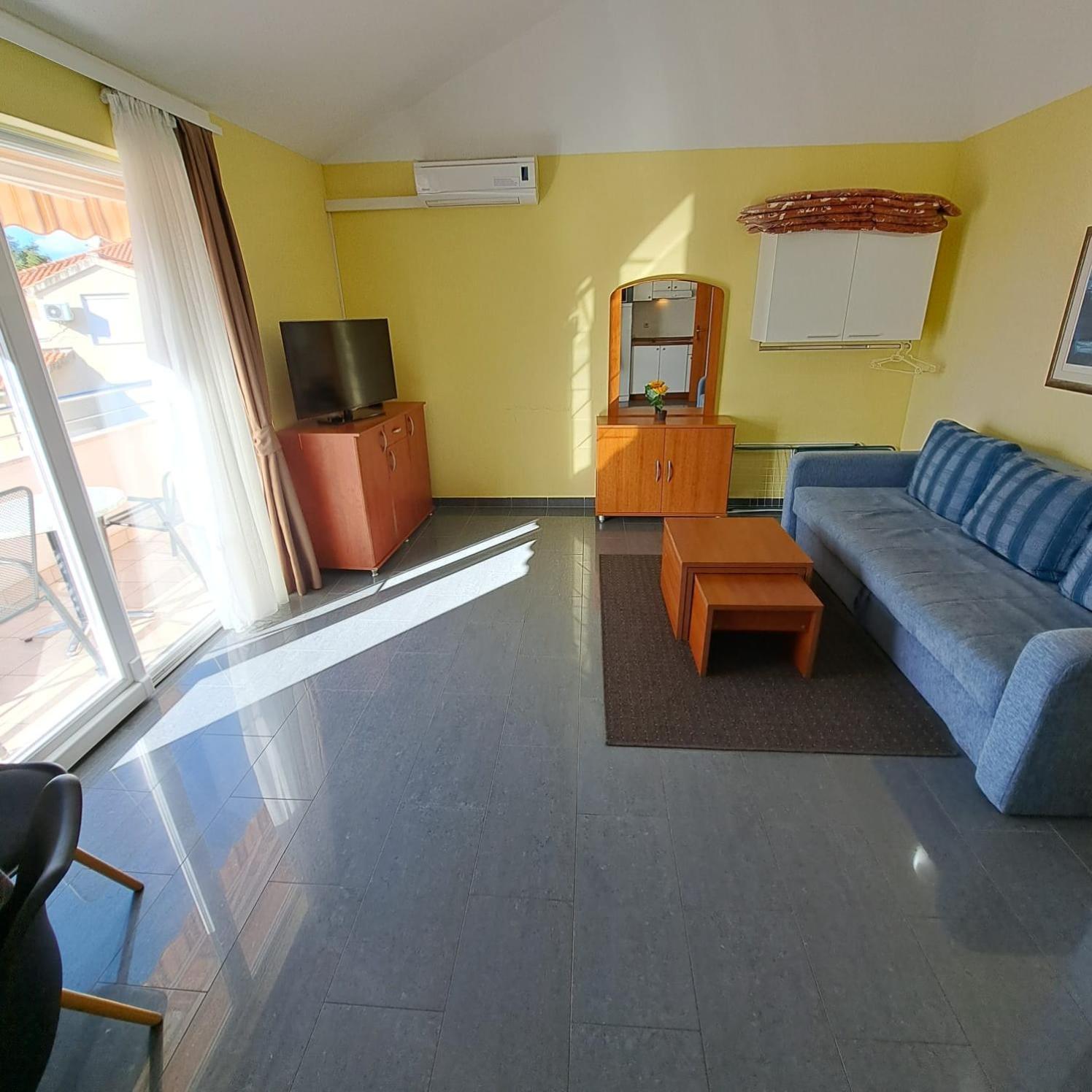 Apartments Vila Adrijana & Fitness Studio Wolf Bv Baška Voda Zimmer foto