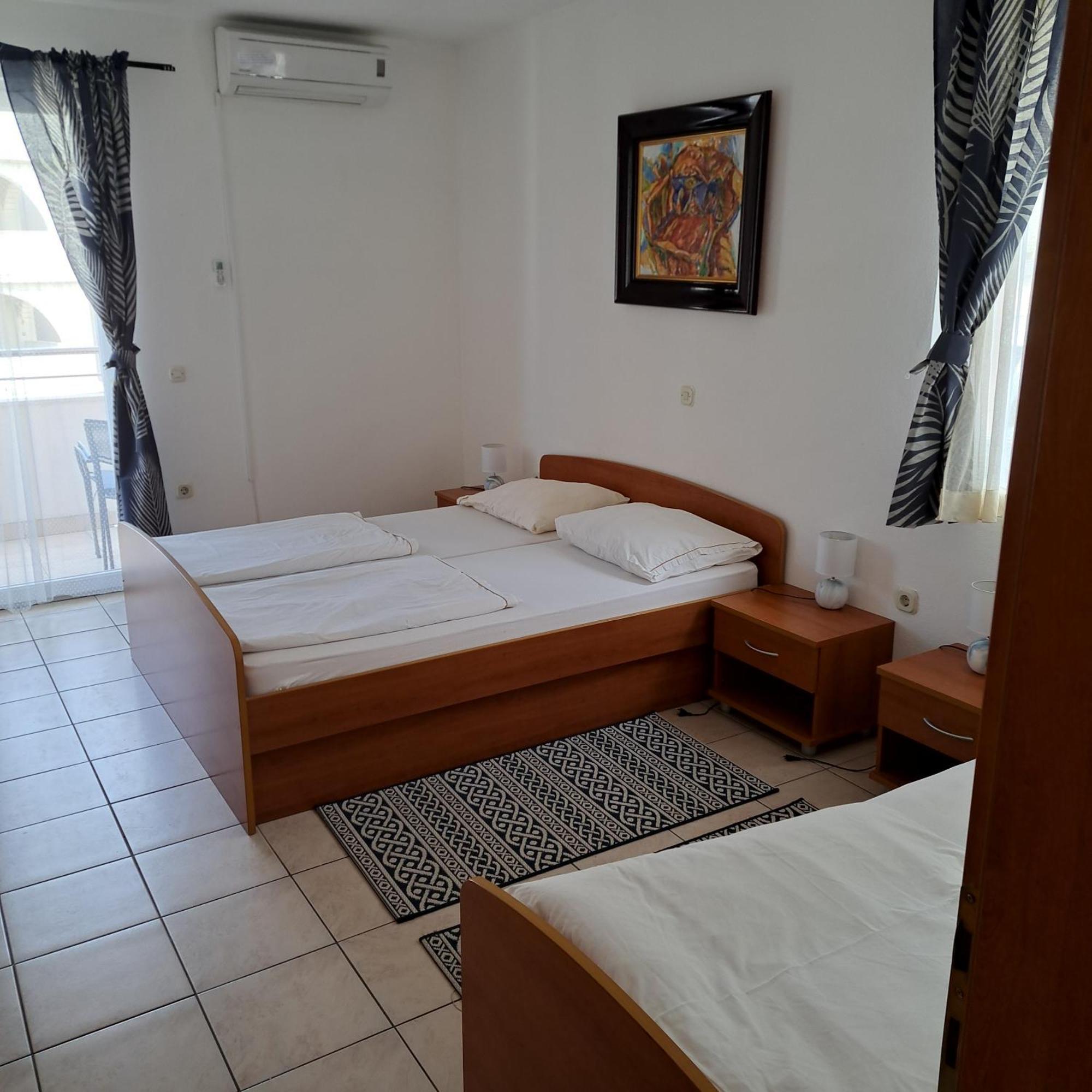 Apartments Vila Adrijana & Fitness Studio Wolf Bv Baška Voda Zimmer foto